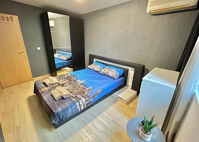 Black Sea Centre فارنا